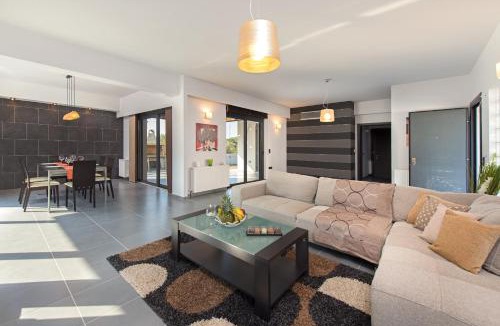 Filerimos Villa | Filerimos Garden Villa