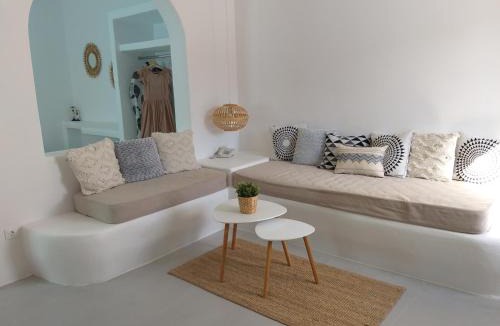 Perivolos Hotel | Filira Suites