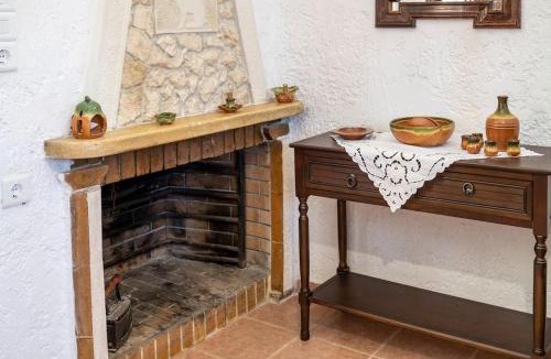 Vai House | Finikas House