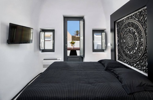 Fira Villa | Fira 2-Bed Villa, Sleeps 4, Hot Tub & Pet Friendly