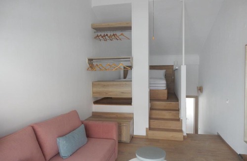 Haniotis House | Flamingo