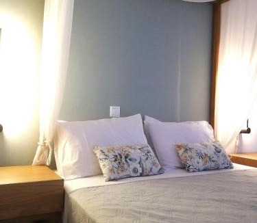 Pylos-Nestoras Apartment | Foinikounta view