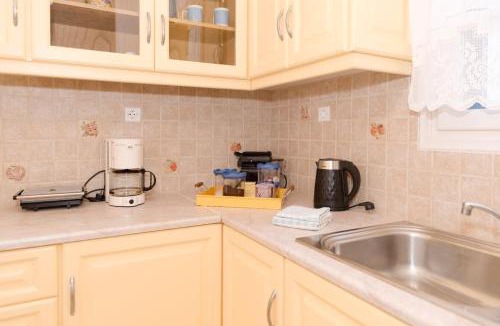 Leros Apartment | Folia