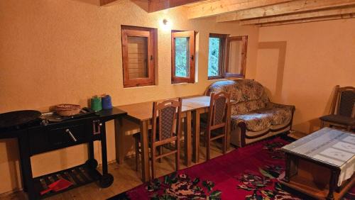 Strellc i Epërm House | Forest Peace