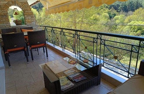 Zigos Apartment | Forest view apartment