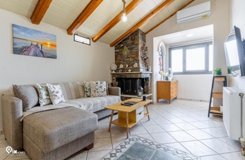Marathon Apartment | Four 4Season - Beach Access & Amazing View Retreat in Nea Makri