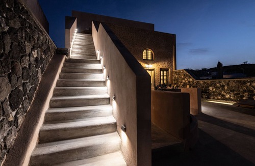 Vothon House | Frescoes Luxury Suites