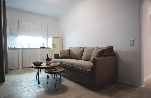 Mykonos Town Apartment | Gaia Mykonos Suite