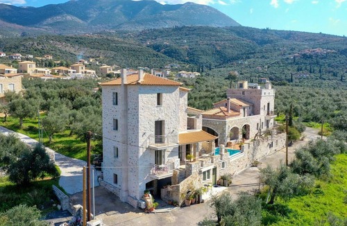 Riglia Apartment | Gallery – Sea-View Triple Room, Peloponnese Escape