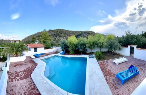 Katakali House | Gemütliches Ferienhaus mit Pool auf der Peloponnes
