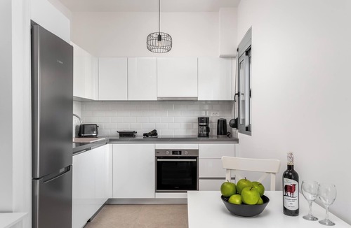 Rhodes Apartment | Getaway Apartment in Rhodes Town