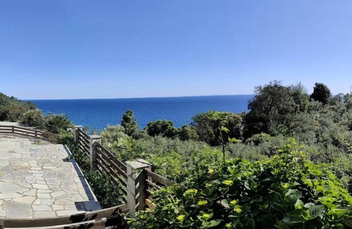 Agios Ioannis House | GiAnna's Pelion Blue Escape by ΜΡS