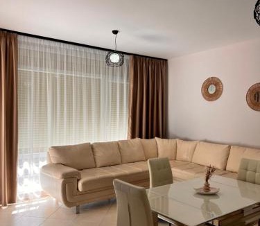 Ishem Apartment | Gjiri Lalzit Home