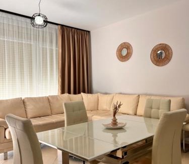 Ishem Apartment | Gjiri Lalzit Home