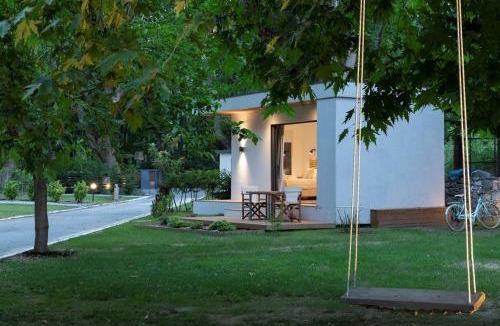 Paralia Skotinis Apartment | Gkaras Campsite & Apartments