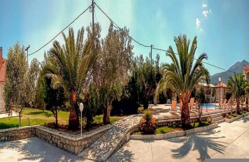 Paralio Astros Villa | Glyfada Villas III