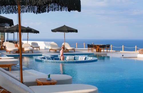 Kamari Hotel | Gold Diamond Luxury Suites Santorini