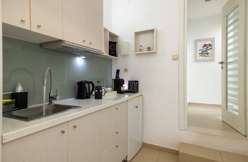 Kokkini Chani Hotel | Golden Grain Beachfront Suites