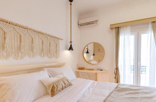 Perissa Apartment | Golden Secret Beach House
