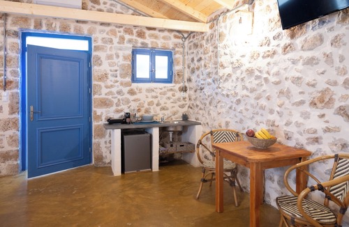 Diasella House | Ground floor seaside retreat Apartment in Almyros, Kalamata