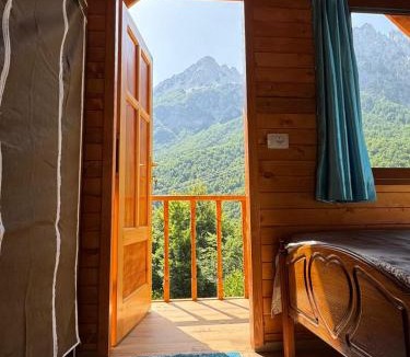 Theth Hotel | GuestHouse Leka