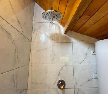 Theth Hotel | GuestHouse Leka