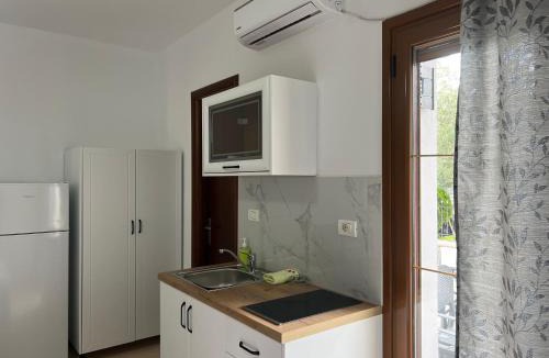 Ksamil Apartment | Guesthouse Mance