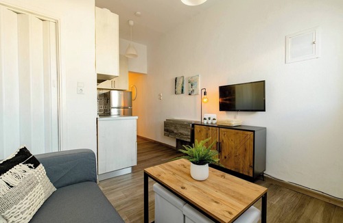 Mykonos Apartment | Harbor View Apartment in Mykonos Town