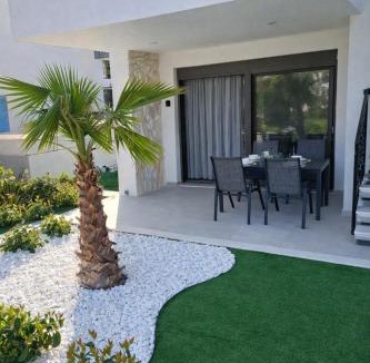 Nea Peramos Apartment | Heaven Pool Apartment