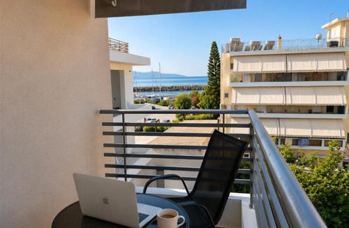 Kalamata Marina Apartment | Helson Blu Marina Apartment with Side Sea View