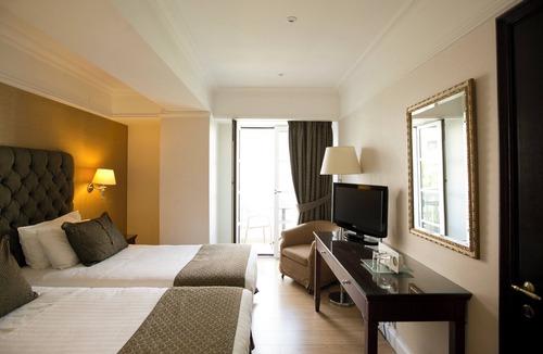 Makrigianni Hotel | Hera Hotel