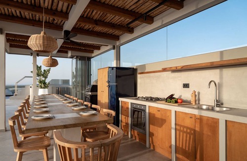 Skaleta Villa | Hermes Grand Luxury Beachfront Villa & Spa-Private Beach, Turkish Hammam & Sauna