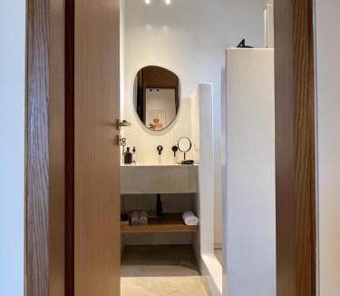 Megas Gialos Apartment | Hideaway Syros