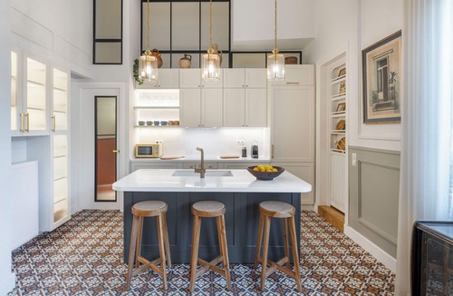 Athens City Centre Villa | Historic Athens Home with Private Heated Plunge Pool · Metaxourgeio