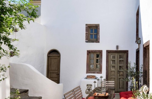 Pyrgos Villa | Historic Villa Santa Croce