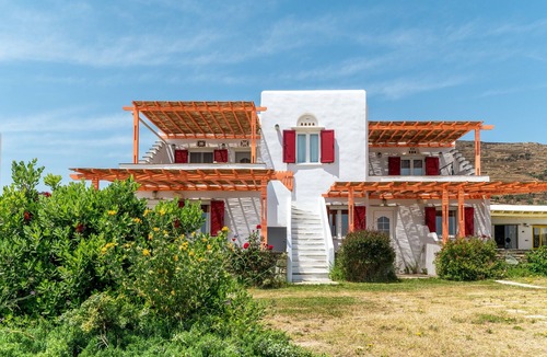 Agios Ioannis House | Holiday Home 'Anemologio 202 Studio Tinos' with Sea View, Wi-Fi and Air Conditioning