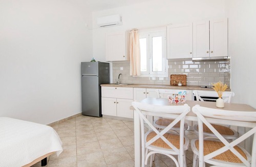 Agios Ioannis House | Holiday Home 'Anemologio 304 Tinos' with Sea View, Wi-Fi and Air Conditioning