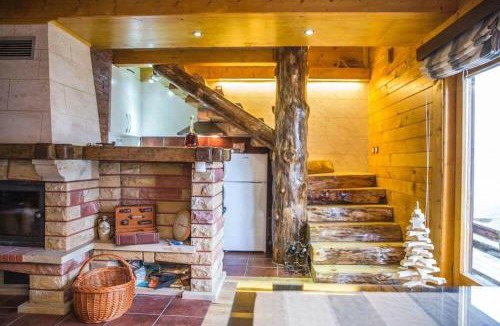 Leposaviq District House | Holiday Home Floris