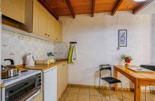 Kantanos-Selino House | Holiday Home in Palaiochora by the Beach