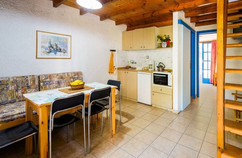 Kantanos-Selino House | Holiday Home in Palaiochora by the Beach
