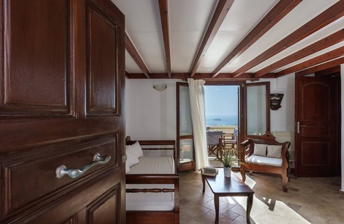 Megalochori House | Holiday Home 'Loft Sea View Two Bedroom Villa' with Wi-Fi and Air Conditioning