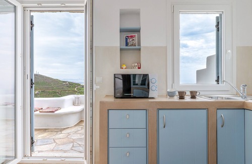 Tinos Town House | Holiday Home 'Modern New Tinos' with Sea View, Private Terrace and Wi-Fi