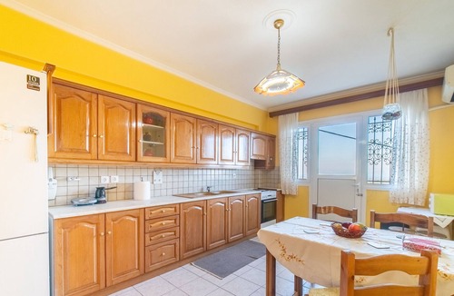 Pelekas House | Holiday Home Nikolas with Sea View, Terrace & Balconies