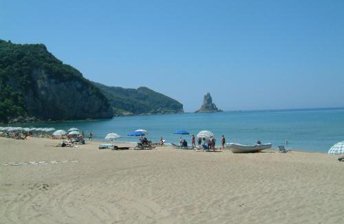 Agios Gordios House | Holiday House Angelos A on Agios Gordios Beach