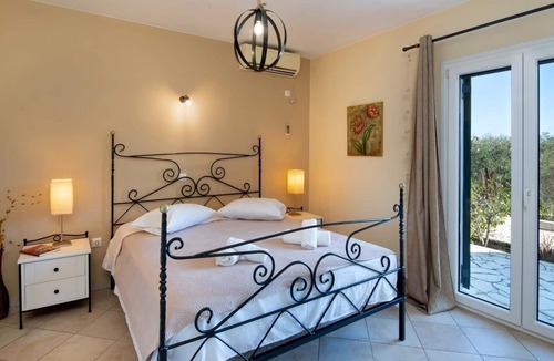 Makratika House | Holiday house Gaios for 1 - 6 persons with 3 bedrooms - Holiday home