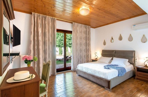 Skiathos House | Holiday house Skiathos for 1 - 6 persons with 2 bedrooms - Holiday house