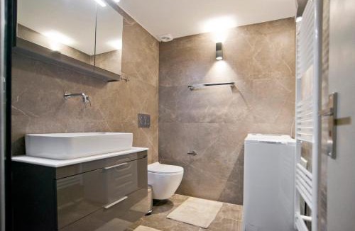 Nea Smirni Apartment | Holiday Infinity View