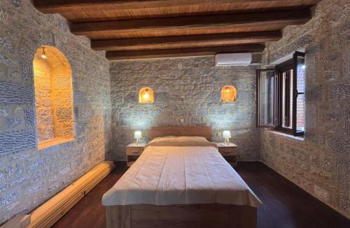 Omales Apartment | Holy Stone Mani