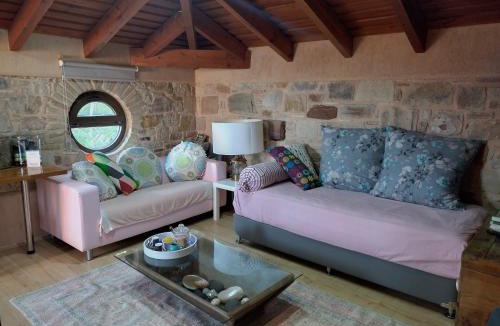 Chios Town Apartment | Homeric Poems