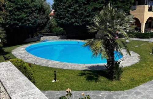 Pefkochori Apartment | Honey s Old Town Gem